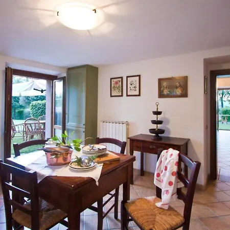 Sprawling In With Private Swimming Pool Urbino
