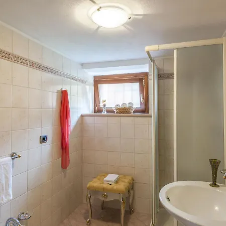 Sprawling In With Private Swimming Pool
